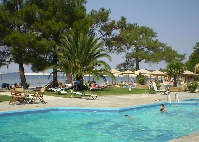 Rachoni Bay Отель 3*