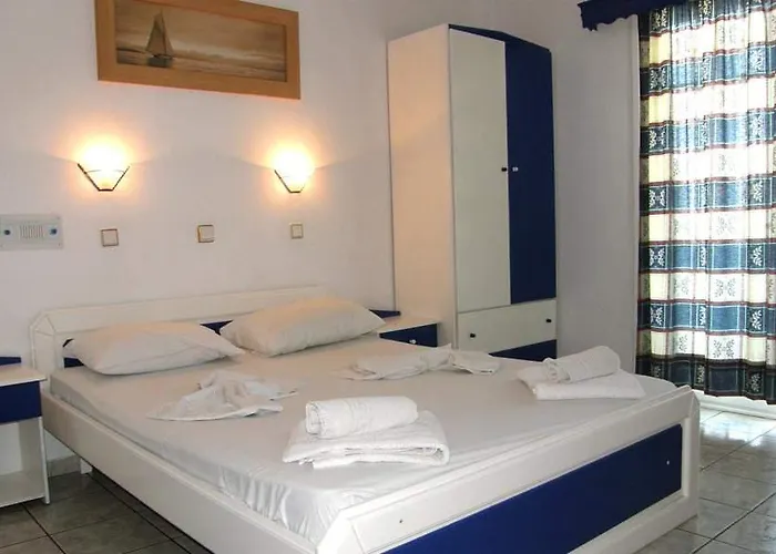 Rachoni Bay Отель 3*