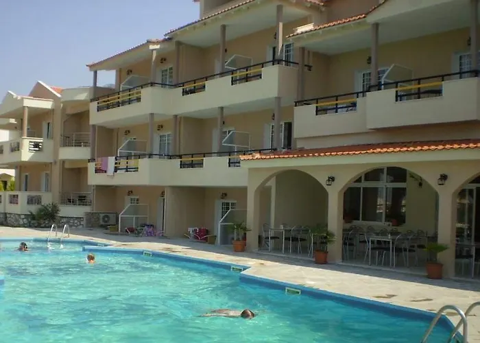 Отель Rachoni Bay 3*