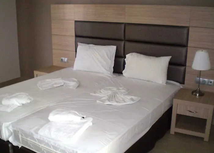 Rachoni Bay Отель 3*