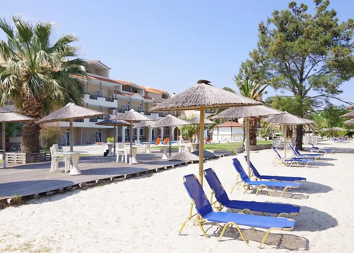 Rachoni Bay Отель 3*