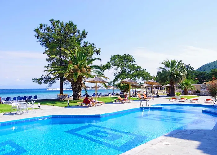 Rachoni Bay Отель 3*