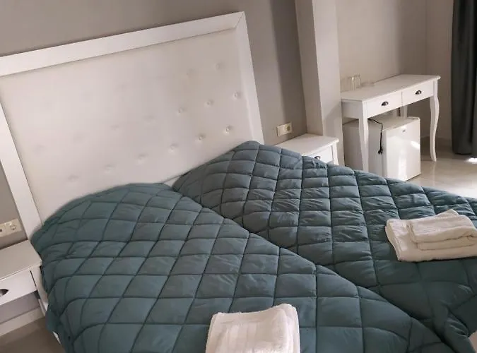 Rachoni Bay Отель