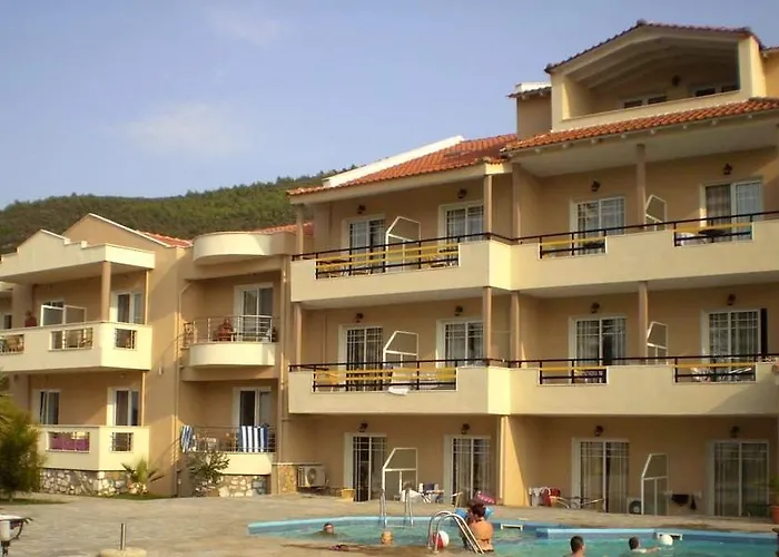 Rachoni Bay Hotel 3*